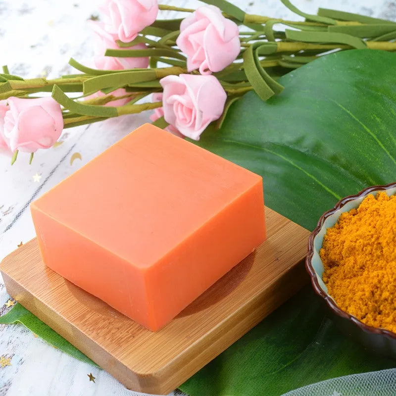 Savon au curcuma, savon rafraîchissant pour le visage et le bain